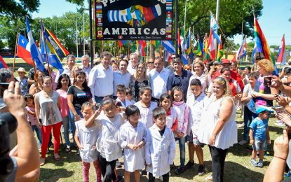 F. Varela: Watson inauguró un cartel en El Rocío