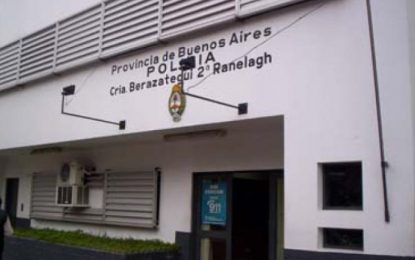 Suicidio u homicidio en Ranelagh: murió un hombre baleado con el arma de su novia policía