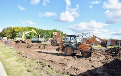 F. Varela: el Gobierno comenzó los trabajos para construir un hospital modular