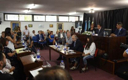 F. Varela: Watson inauguró el período de sesiones ordinarias del Concejo Deliberante