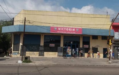 F. Varela: clausuraron otro supermercado