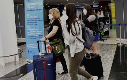 Abren de forma gradual todas las fronteras: se repatriará hasta 1200 argentinos por día