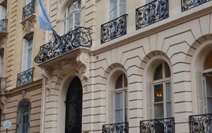 Coronavirus: un nuevo infectado en la embajada argentina en Francia