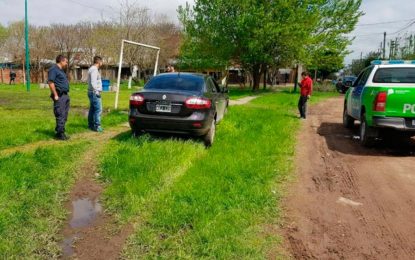 Violaron la cuarentena y agredieron salvajemente a dos policías que les pidieron identificación