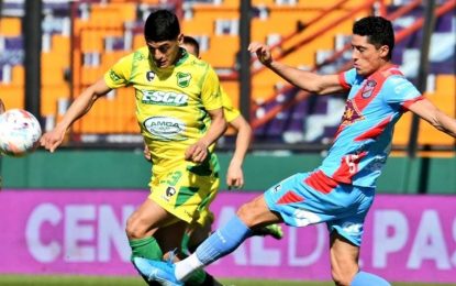 En un partido sin emociones, Defensa rescató un empate en Sarandí