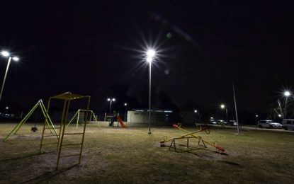 F. Varela: un nuevo barrio cuenta con iluminación full LED