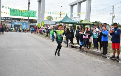 F. Varela: más de 350 atletas participaron en la décima edición de la maratón San Jorge