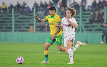 Defensa perdía por dos goles, pero reaccionó a tiempo y se quedó con un empate ante Lanús
