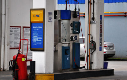 Cierran todas las estaciones de GNC del país y piden cortes a las industrias