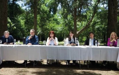 Cumbre del peronismo en Moreno: Kicillof, Cristina y Massa buscan unidad de cara al 2025