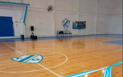 #Quilmes | Un nene de 8 años está internado en grave estado tras la caída de un arco de handball en un club