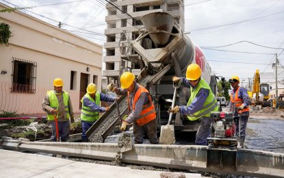 #FlorencioVarela | Continuó la repavimentación de la calle Bernardo de Monteagudo