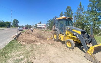 Construcción de veredas y refugios en Ingeniero Allan