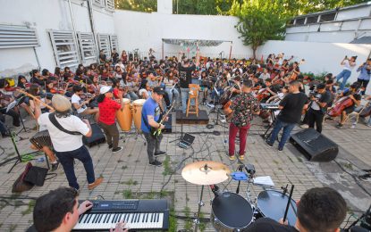 “Los Charros” en Florencio Varela: una noche de clásicos reversionados