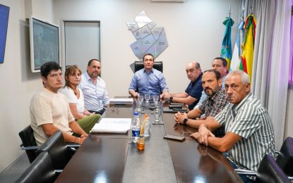 Andrés Watson solicitó a autoridades de AySA soluciones a los inconvenientes del servicio en el distrito