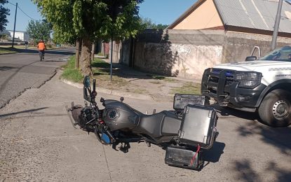 #Berazategui | Dos adolescentes detenidos tras intentar robarle la moto a un policía
