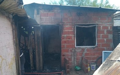 #FlorencioVarela | Drama en El Rocío: voraz incendio dejó heridos y pérdidas totales
