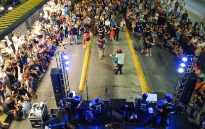 Las y los varelenses disfrutaron múltiples actividades por el aniversario del distrito