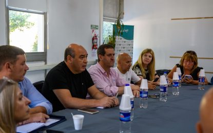 Articulación entre el Ejecutivo varelense y autoridades educativas previo al inicio de clases