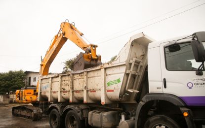 #Quilmes | El Municipio realizó tareas de limpieza en el arroyo Las Piedras por las intensas lluvias