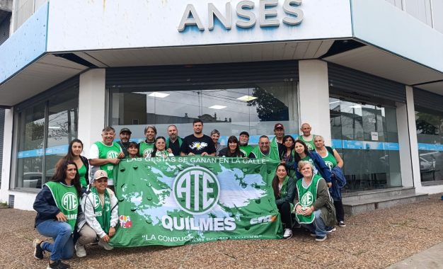 ATE Quilmes realizó una jornada de protesta en defensa del IPS y las jubilaciones