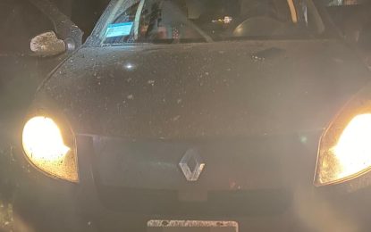 Persecución en Varela: iban en un auto robado y terminaron detenidos