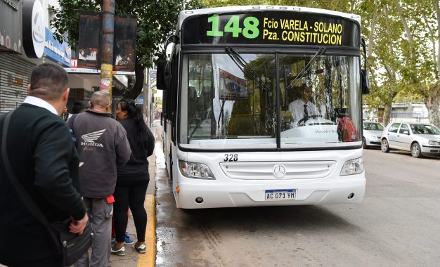 Las y los varelenses volvieron a viajar en la Línea 148