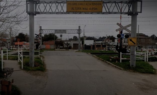 Tragedia en Varela: una adolescente murió tras ser arrollada por una formación del Roca