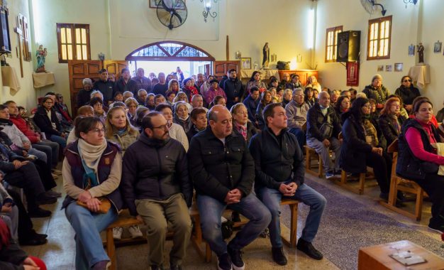 La conmemoración al Señor de los Milagros de Mailín fue una oportunidad de motivar la alegría de las y los varelenses