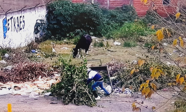 #FlorencioVarela | Detectaron por cámaras a un hombre arrojando basura en La Sirena y le labraron un acta
