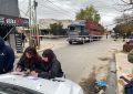 #Quilmes | Dos camiones provocaron graves daños en el tendido eléctrico y dejaron barrios sin luz