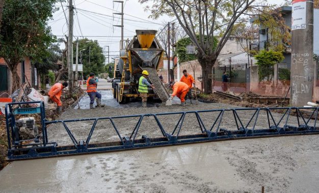 Villa Vatteone: una pavimentación con recursos municipales para facilitar el acceso a instituciones