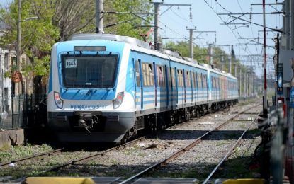 Un accidente fatal y una falla en una formación desataron una mañana de caos en el Tren Roca