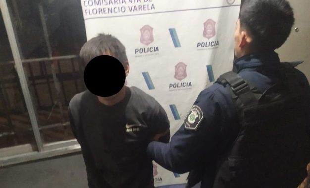 #FlorencioVarela | Entró a una fábrica de baterías, robó un producto y terminó detenido