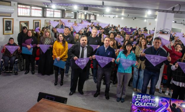 A 11 años del «Ni una menos»: casi 200 vecinas y vecinos colmaron el HCD de Florencio Varela para una lucha que no cesa