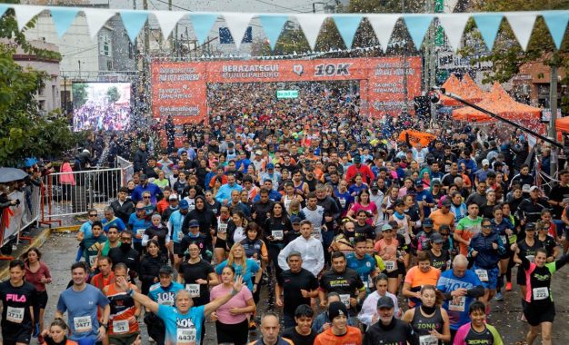 #Berazategui | Multitudinaria y colorida 37° Prueba Atlética 10K Día del Vidriero