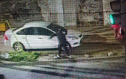 Un sujeto detenido tras vandalizar e intentar robar automóviles estacionados