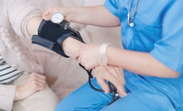 OSPEDYC | Hipertensión: el peligro de no sentir nada