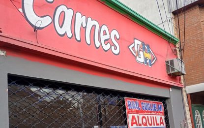 Persianas bajas y preocupación: nuevos cierres de locales en Florencio Varela