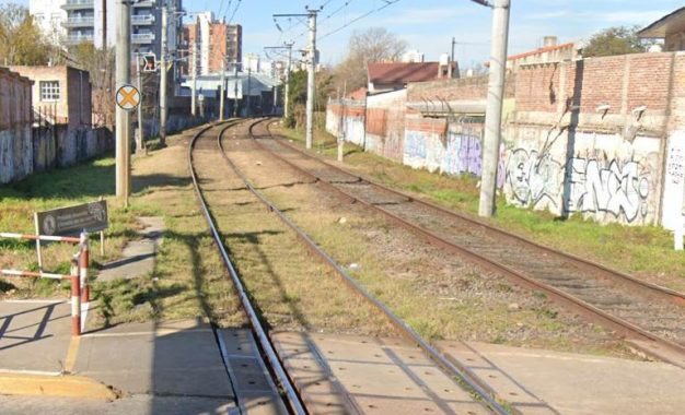 Un hombre murió tras ser embestido por una formación del Tren Roca en Quilmes
