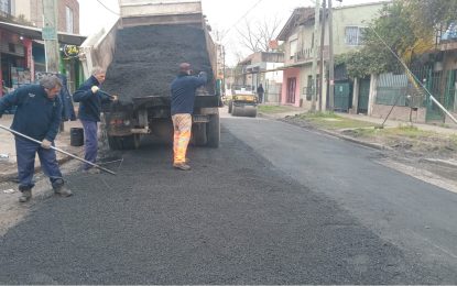 Bacheos, limpieza y zanjeos en distintos puntos de Florencio Varela