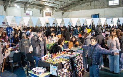 V-Com mundialista con cábalas, arte y coreografías