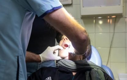 Entregaron prótesis dentales a vecinos y vecinas de Quilmes