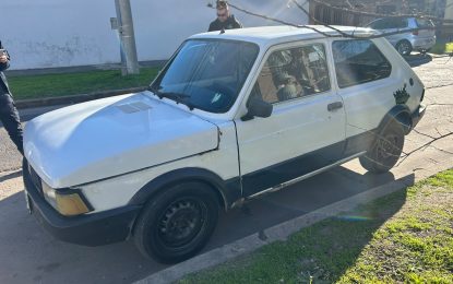 Robaron un auto que estaba estacionado frente a una vivienda y lo encontraron horas después en pleno centro de Florencio Varela