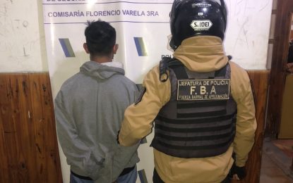 Robó una moto, intentó escapar y fue detenido tras caer al ingresar a una feria