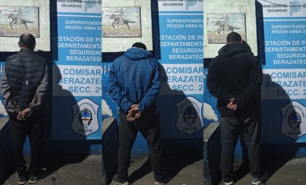 Tres hombres fueron aprehendidos tras ser descubiertos con porcelanatos en una fábrica