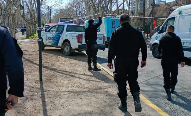 Una mujer murió tras ser atropellada por un camión en pleno centro de Florencio Varela