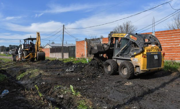 Andrés Watson supervisó operativos de higiene urbana en Don José