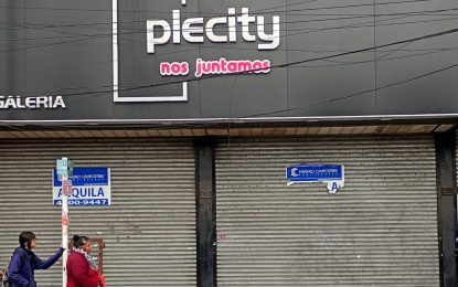Locales vacíos y persianas bajas: una postal que persiste en Florencio Varela