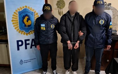 La Policía Federal detuvo en Quilmes a un hombre investigado por amenazar a Javier Milei en redes sociales